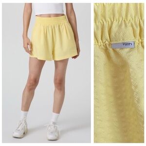 Vuori Yellow Villa Shorts XS